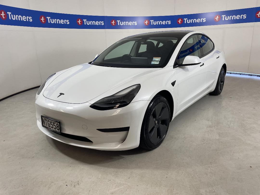Photo '4' of Tesla Model 3
