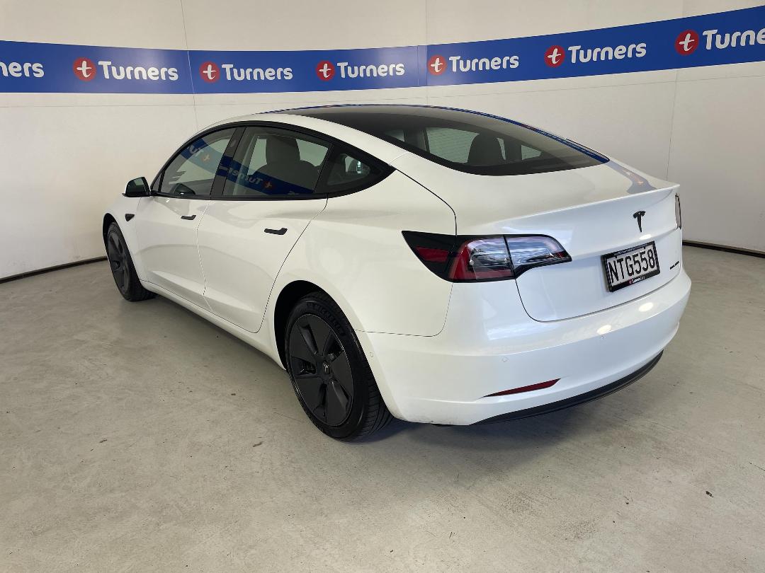 Photo '5' of Tesla Model 3