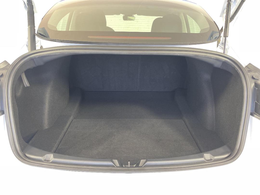 Photo '14' of Tesla Model 3