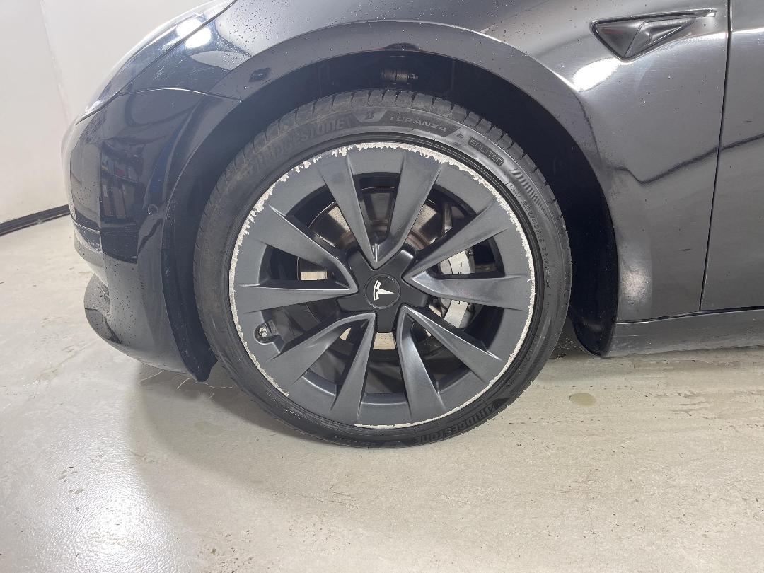 Photo '10' of Tesla Model 3