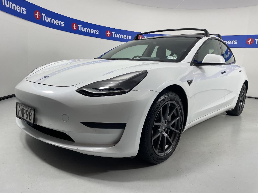 Photo '4' of Tesla Model 3