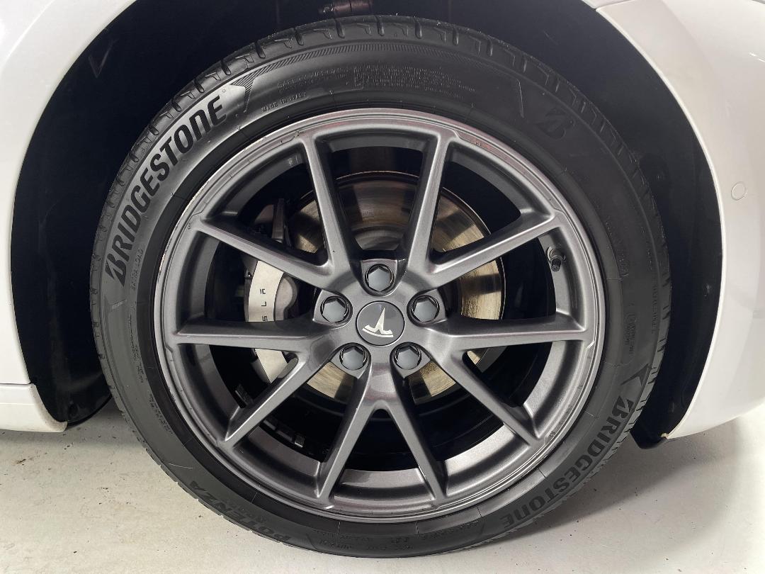 Photo '9' of Tesla Model 3