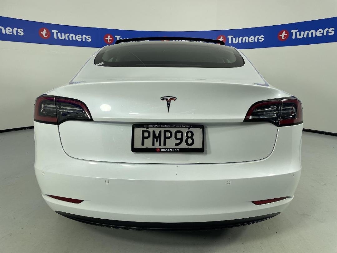 Photo '6' of Tesla Model 3