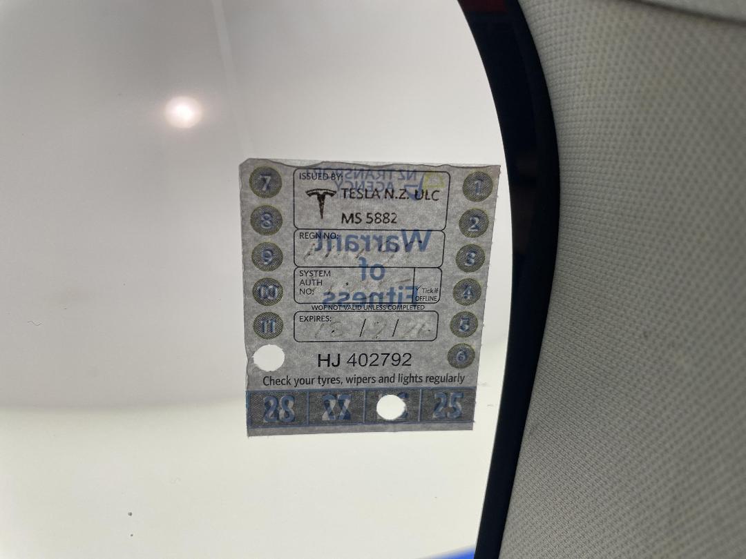 Photo '25' of Tesla Model 3