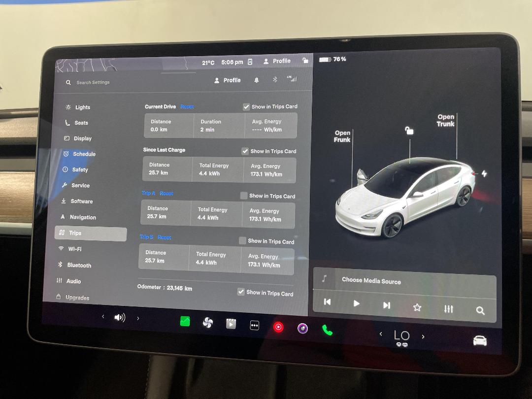 Photo '21' of Tesla Model 3