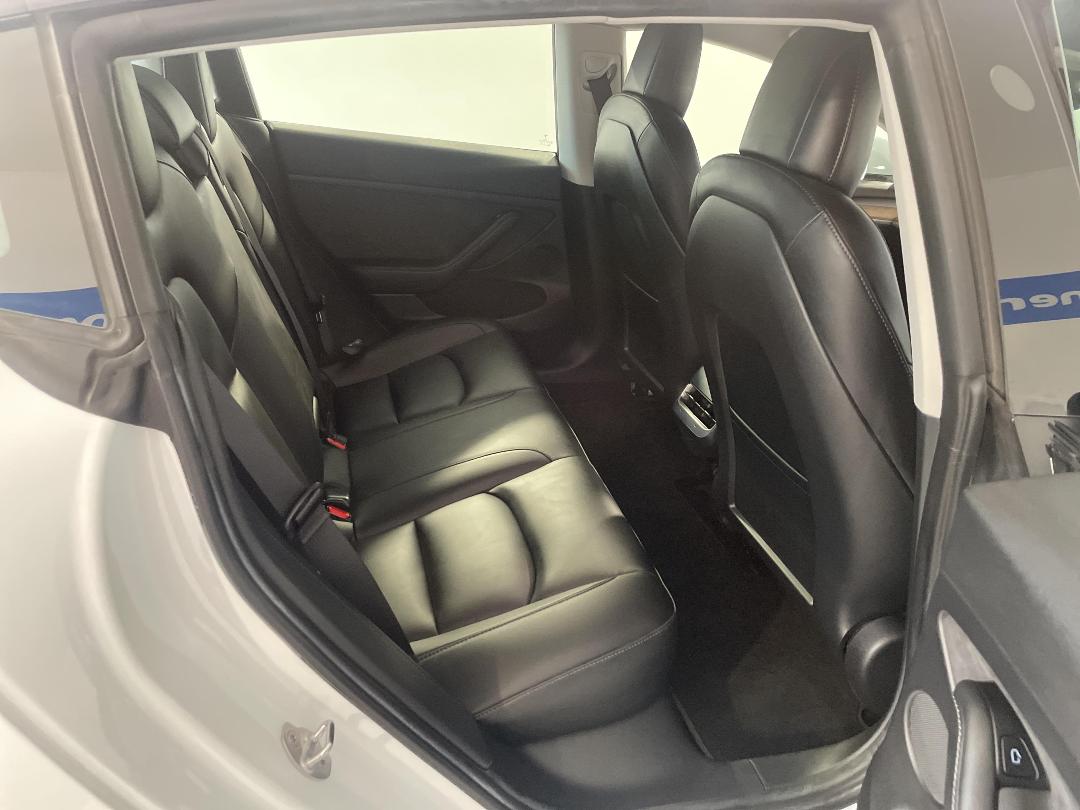 Photo '20' of Tesla Model 3