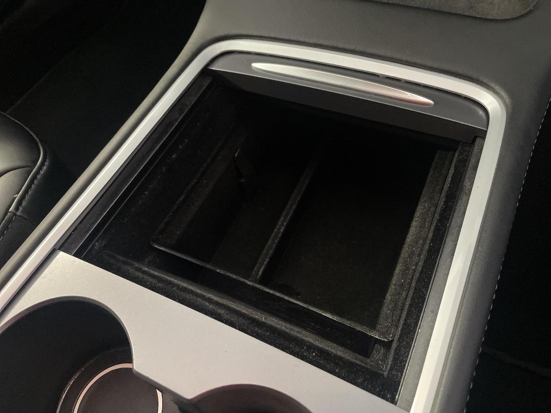 Photo '28' of Tesla Model 3