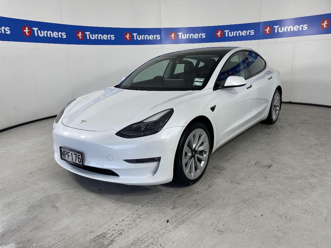 Photo '4' of Tesla Model 3