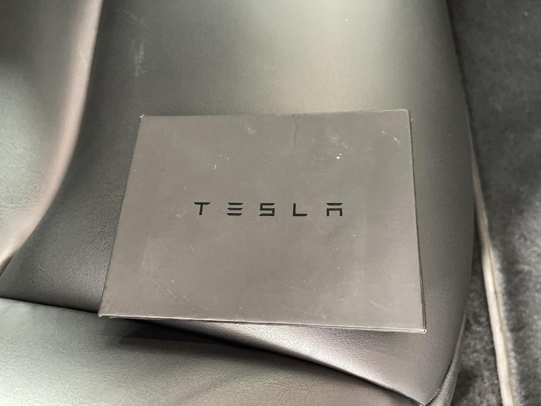 Photo '22' of Tesla Model 3