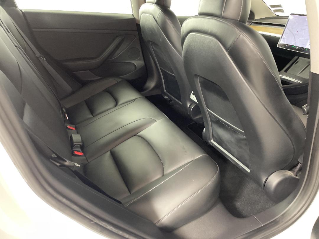 Photo '20' of Tesla Model 3