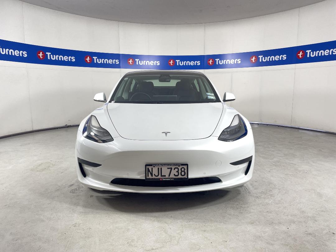 Photo '2' of Tesla Model 3