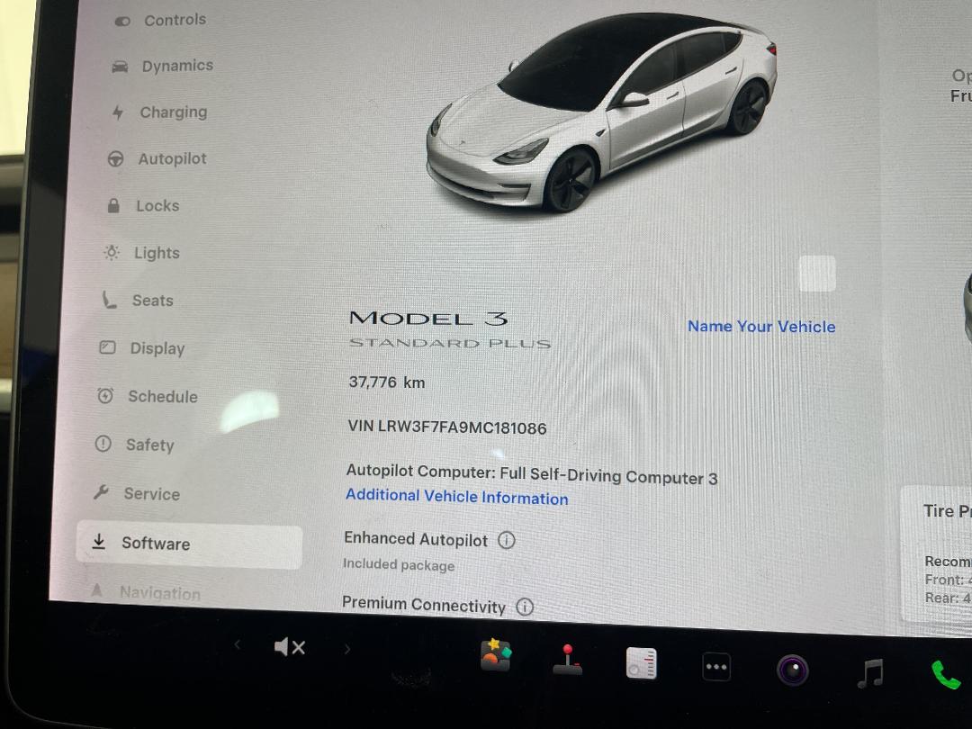 Photo '21' of Tesla Model 3