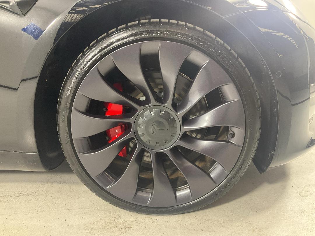 Photo '9' of Tesla Model 3 Photo '9' of Tesla Model 3