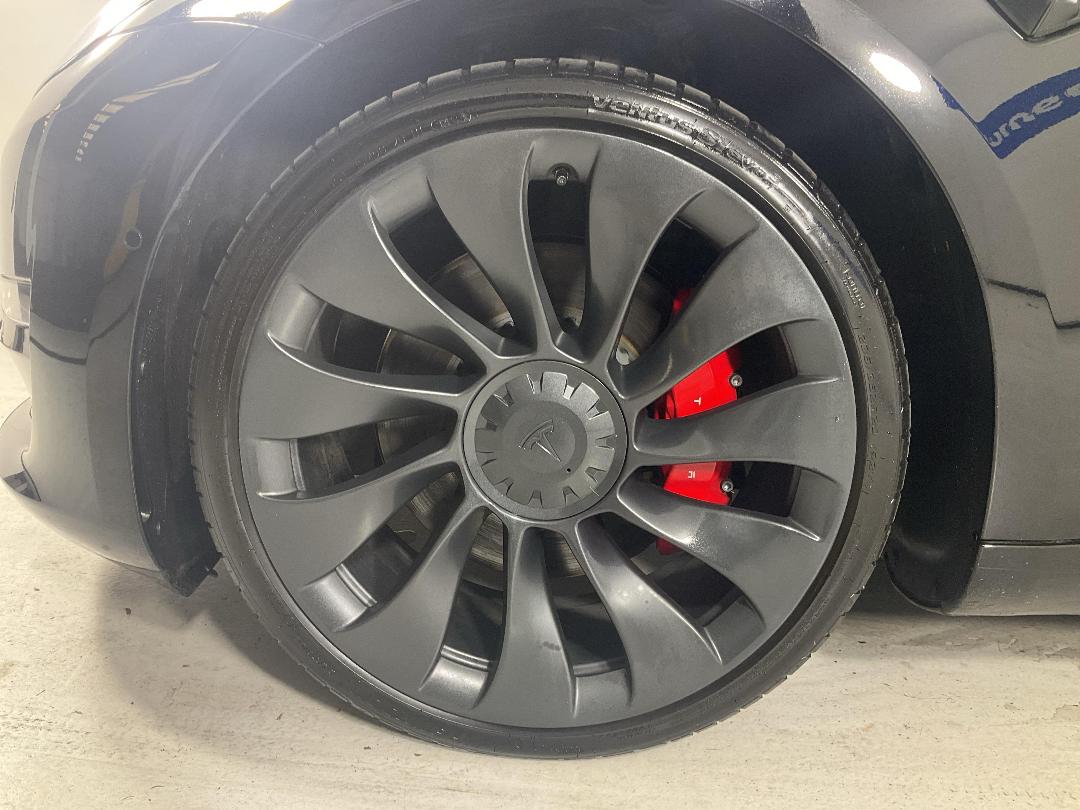 Photo '10' of Tesla Model 3 Photo '10' of Tesla Model 3