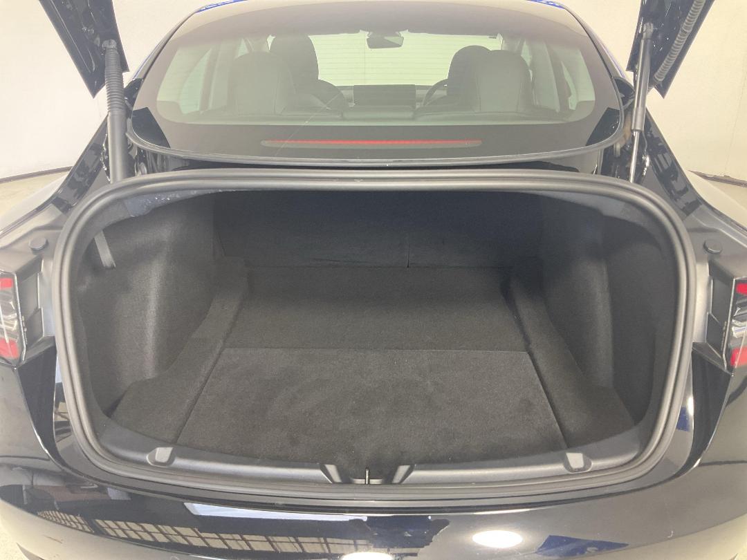 Photo '14' of Tesla Model 3 Photo '14' of Tesla Model 3