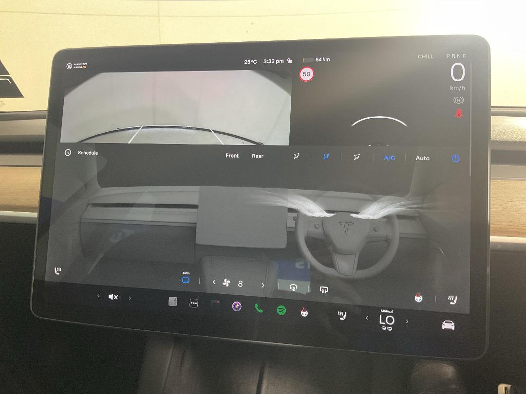 Photo '29' of Tesla Model 3 Photo '29' of Tesla Model 3