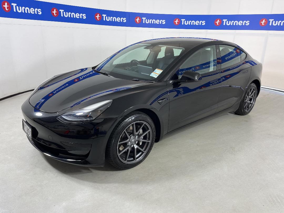 Photo '4' of Tesla Model 3