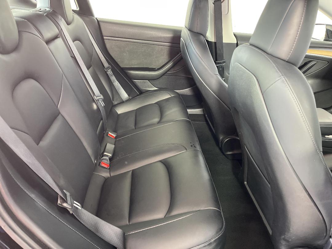 Photo '20' of Tesla Model 3