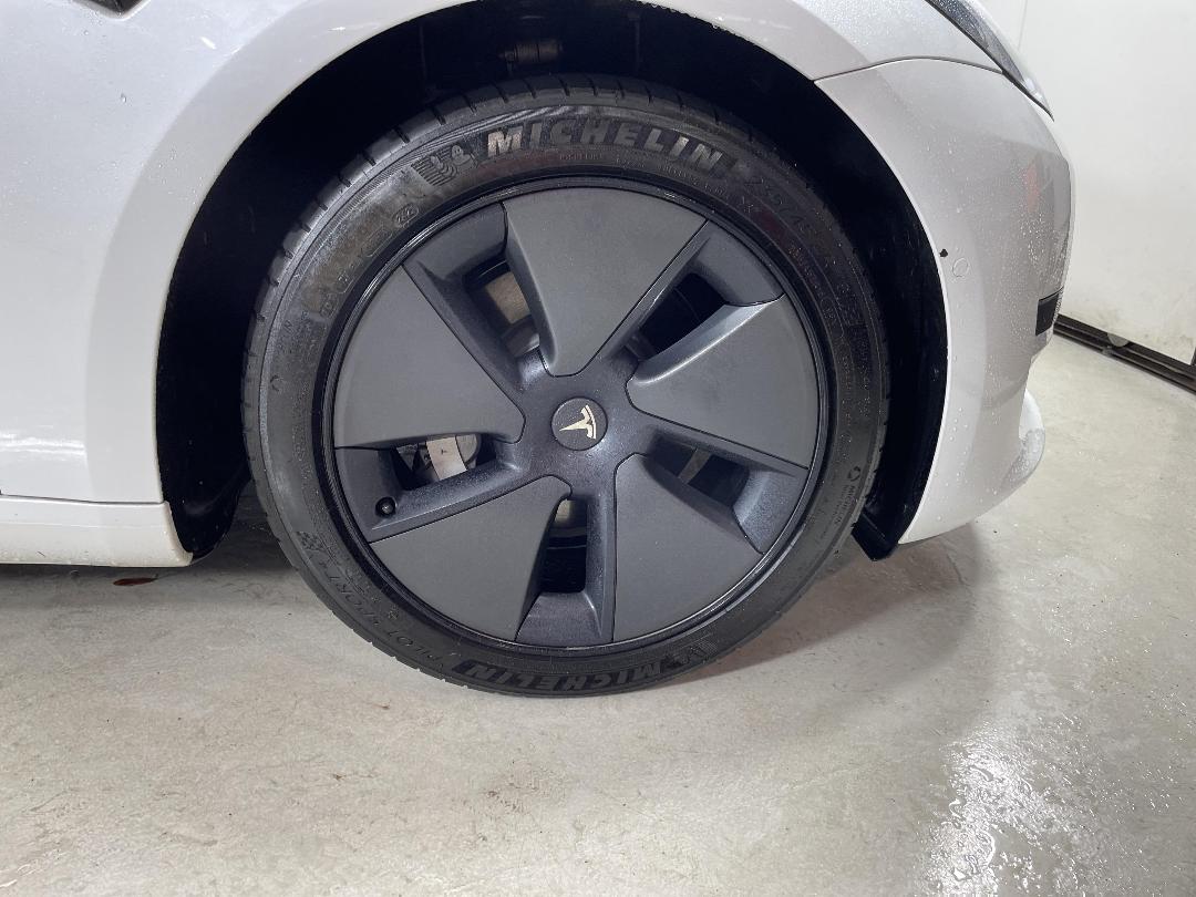 Photo '9' of Tesla Model 3