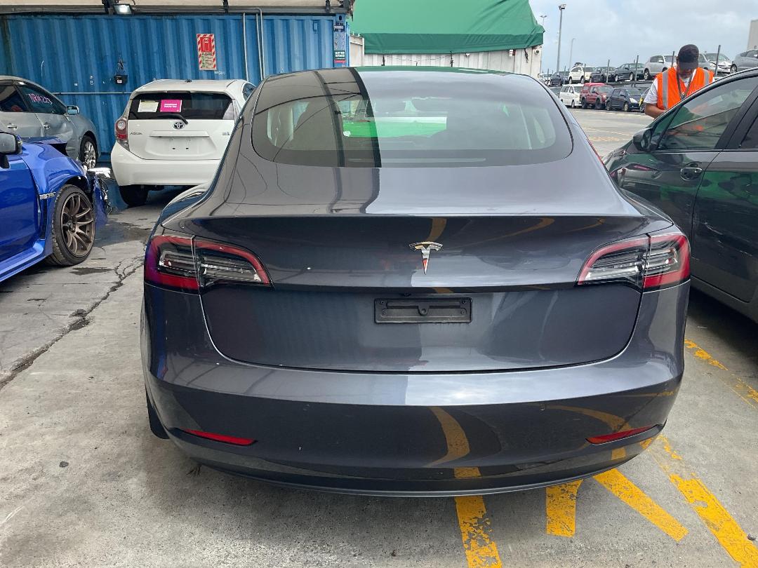 Photo '12' of Tesla Model 3 Standard Range Plus