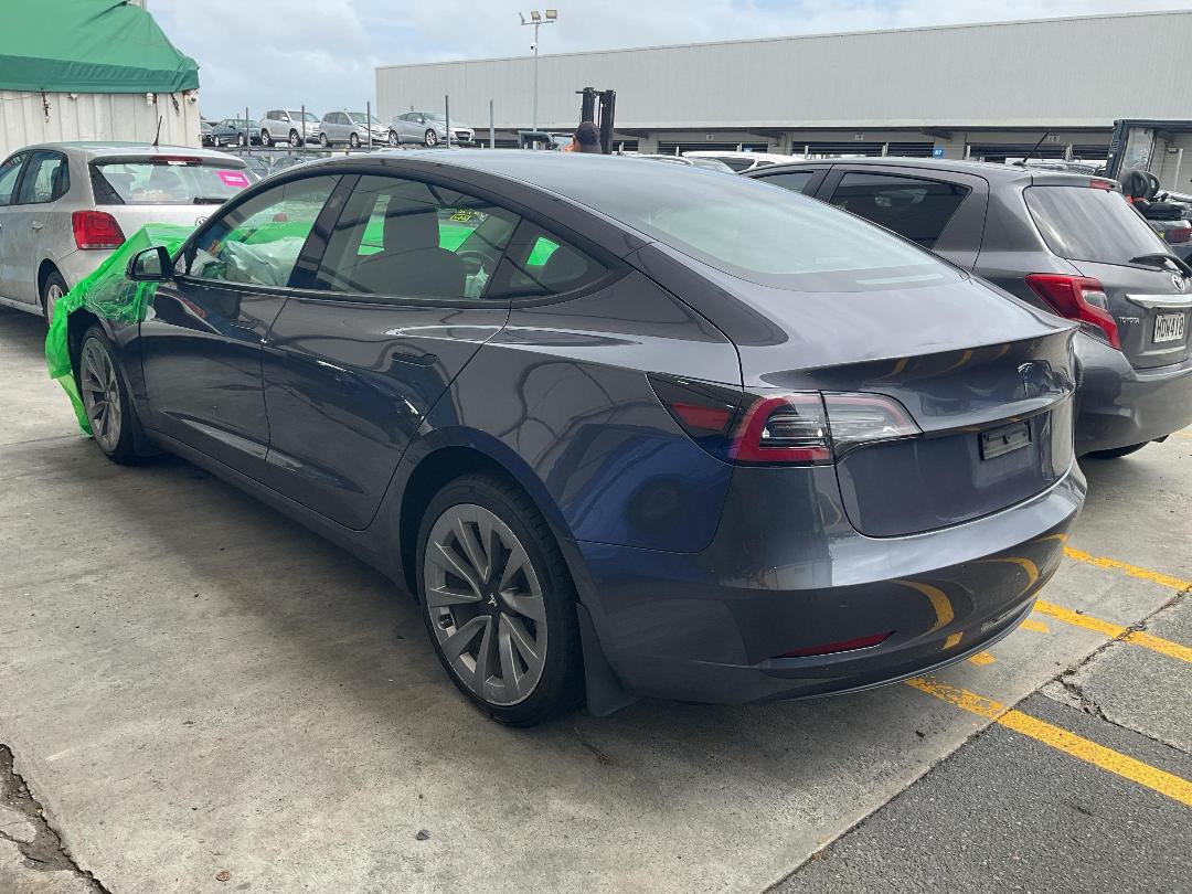 Photo '11' of Tesla Model 3 Standard Range Plus