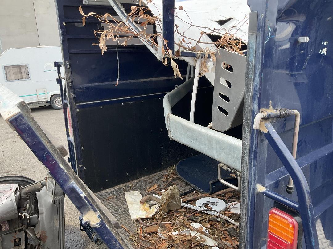 Photo '14' of THOROUGHBRED 3HVX Horse Float - Tandem