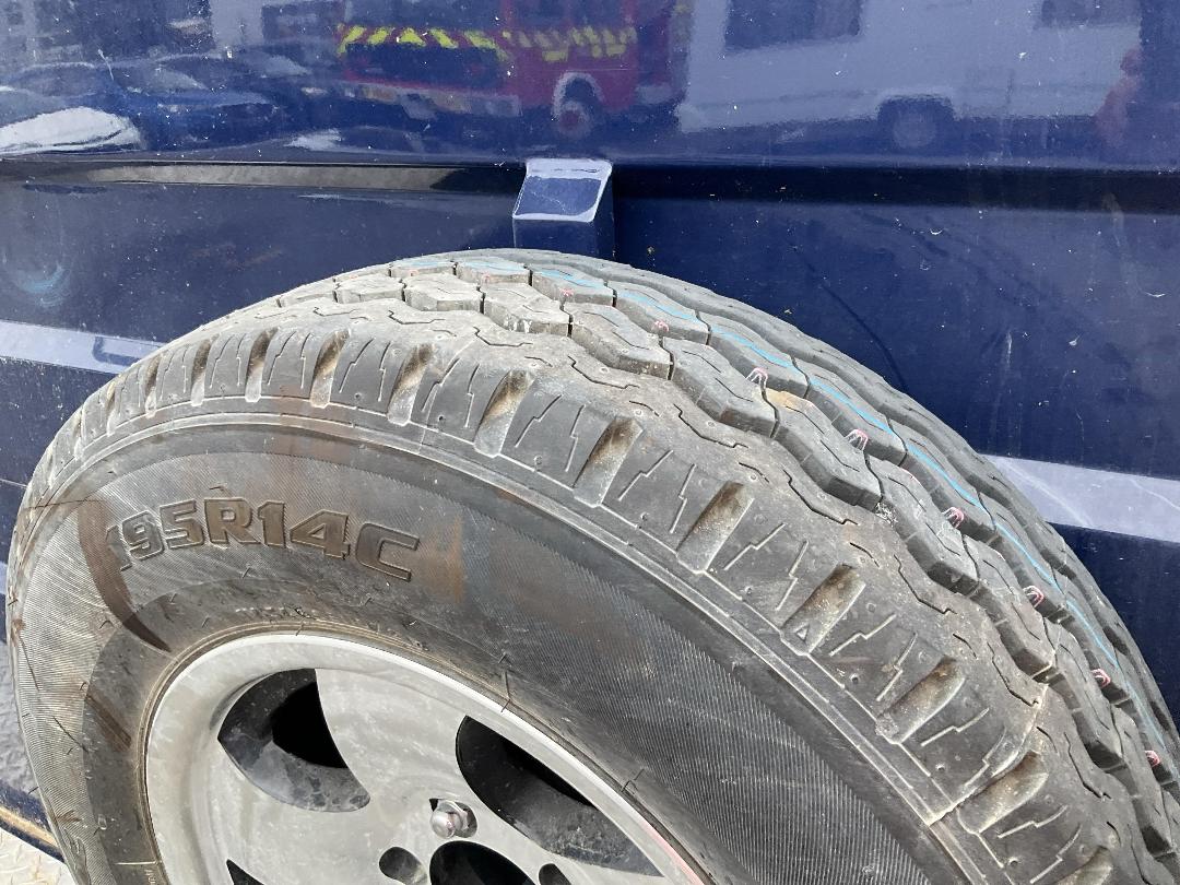 Photo '16' of THOROUGHBRED 3HVX Horse Float - Tandem