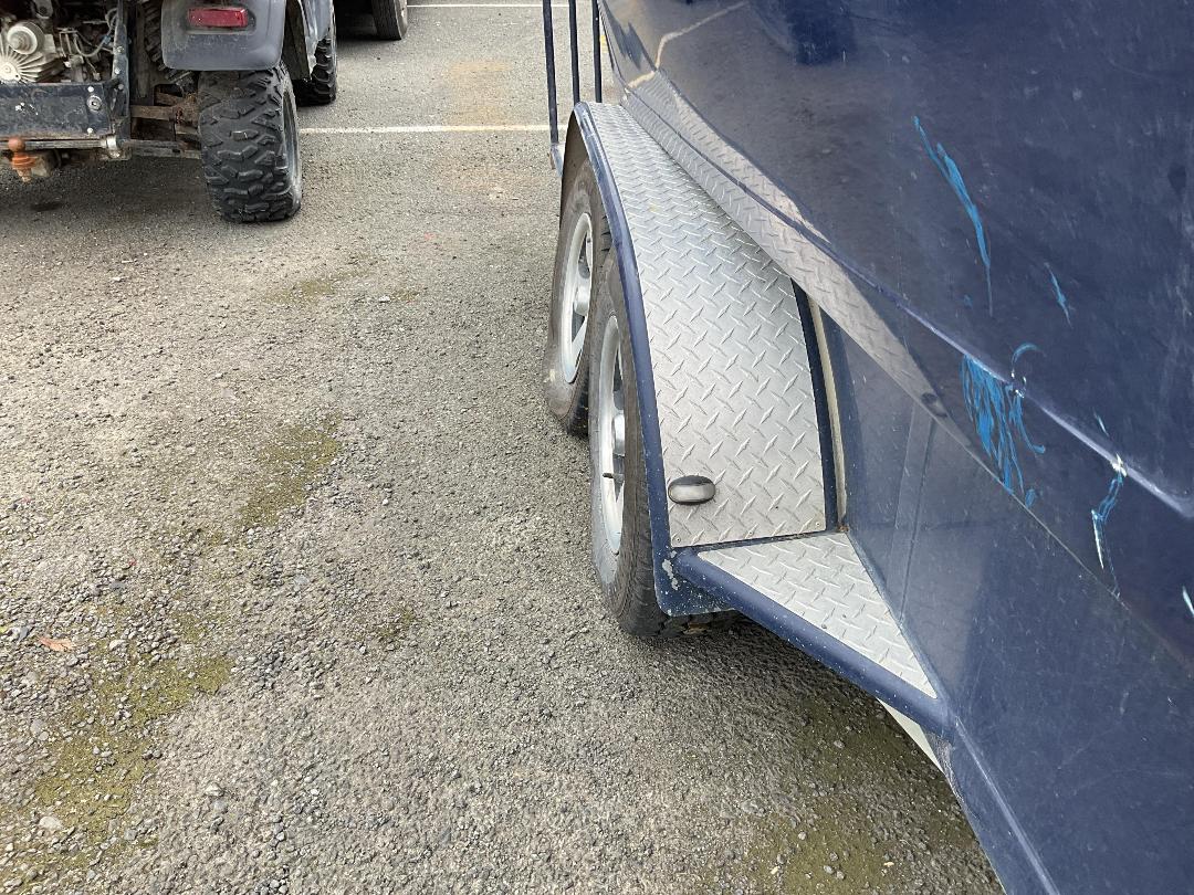 Photo '19' of THOROUGHBRED 3HVX Horse Float - Tandem