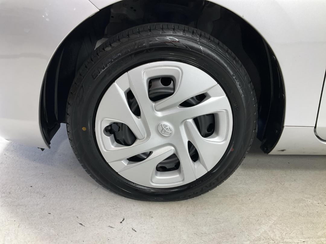 Photo '10' of Toyota Aqua Photo '10' of Toyota Aqua