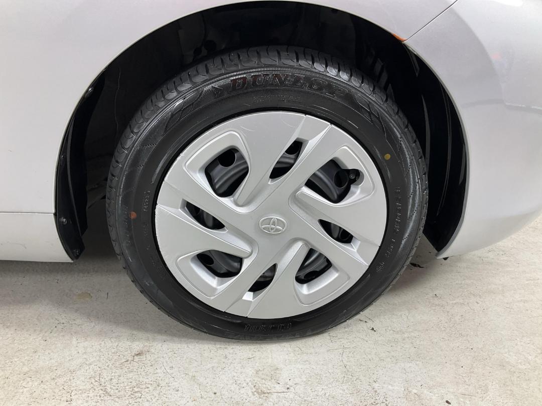 Photo '9' of Toyota Aqua Photo '9' of Toyota Aqua