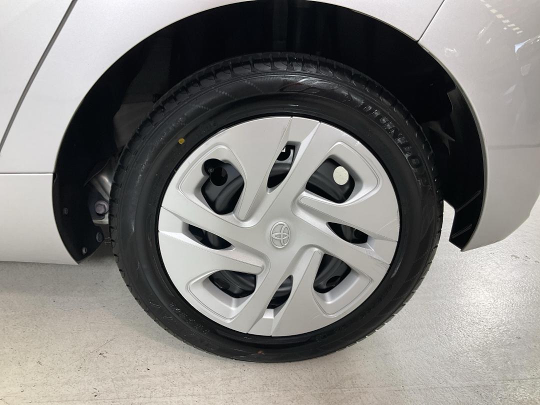 Photo '11' of Toyota Aqua Photo '11' of Toyota Aqua