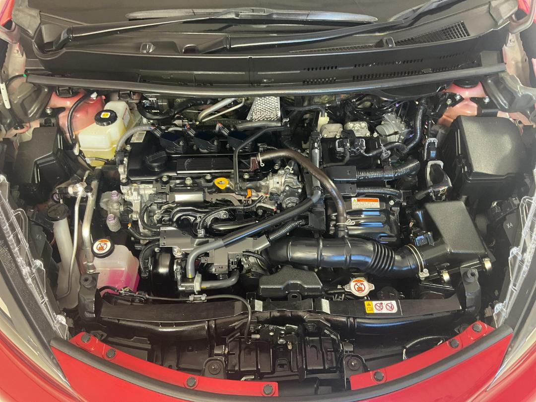 Photo '13' of Toyota Aqua Photo '13' of Toyota Aqua