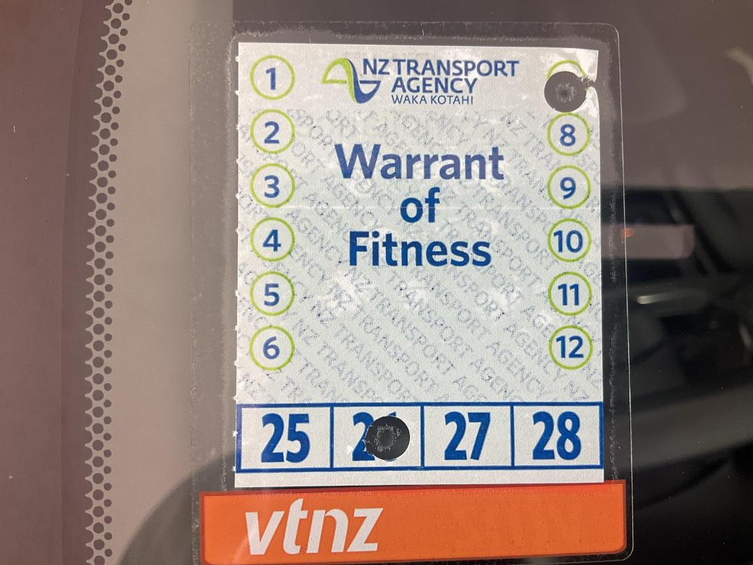 Photo '23' of Toyota Aqua Photo '23' of Toyota Aqua