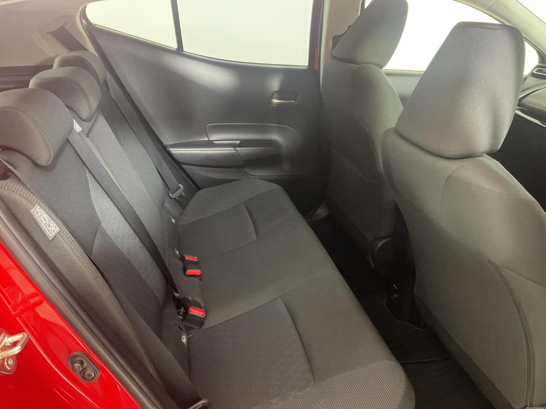 Photo '20' of Toyota Aqua Photo '20' of Toyota Aqua