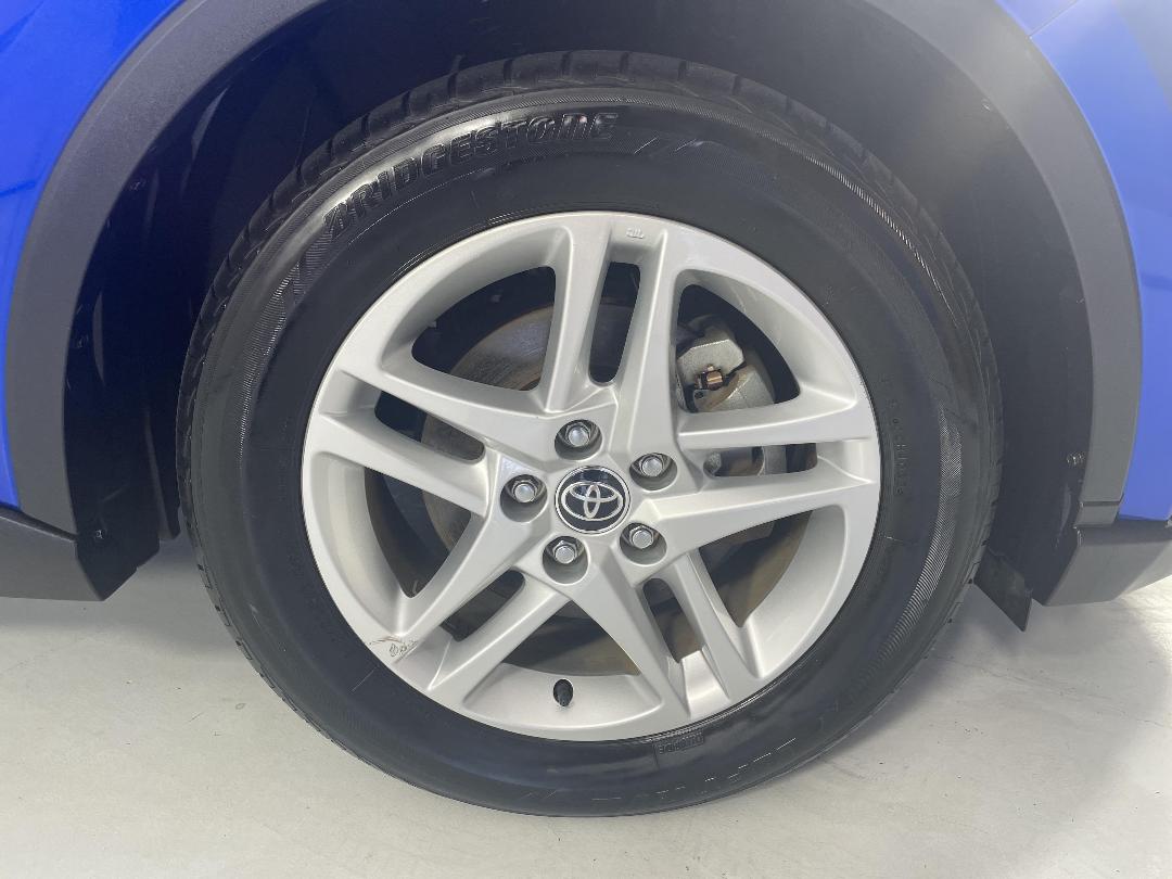 Photo '9' of Toyota C-HR