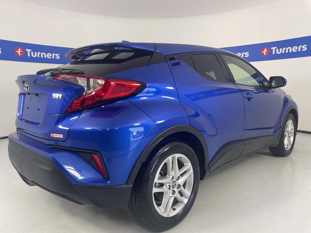 Photo '7' of Toyota C-HR