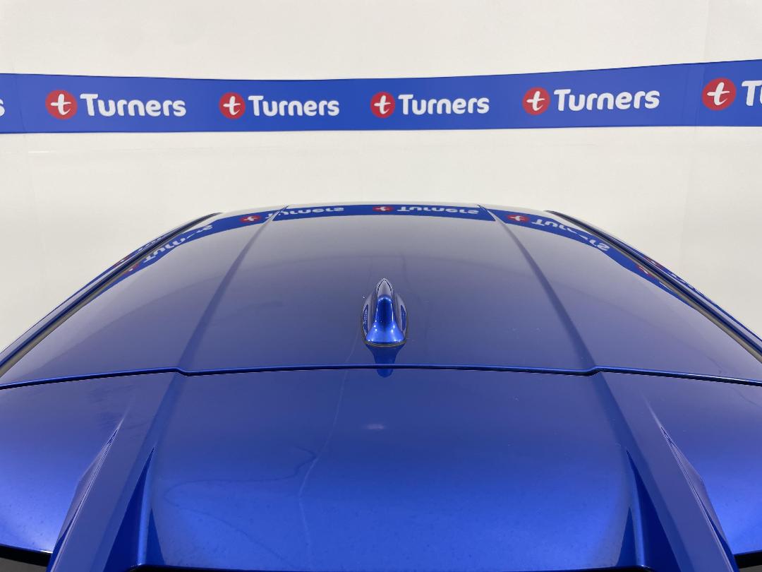 Photo '30' of Toyota C-HR