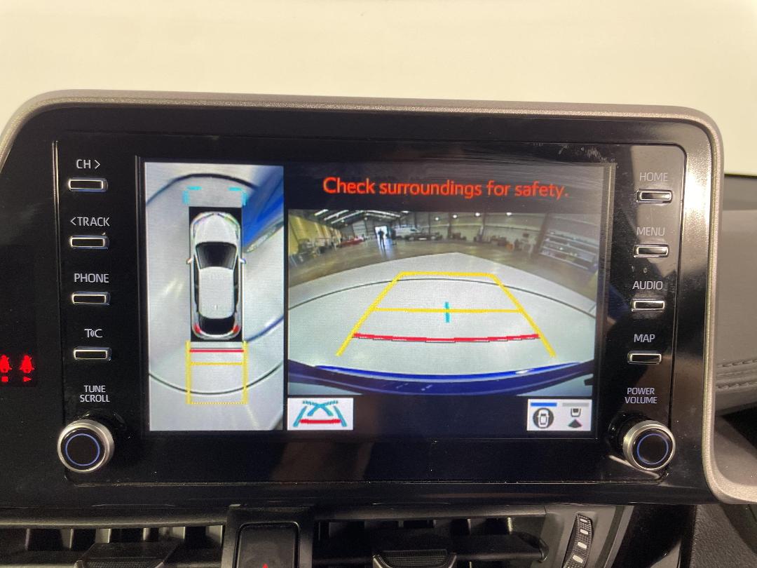 Photo '28' of Toyota C-HR