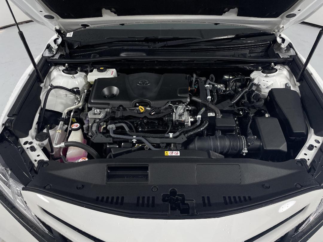 Photo '13' of Toyota Camry