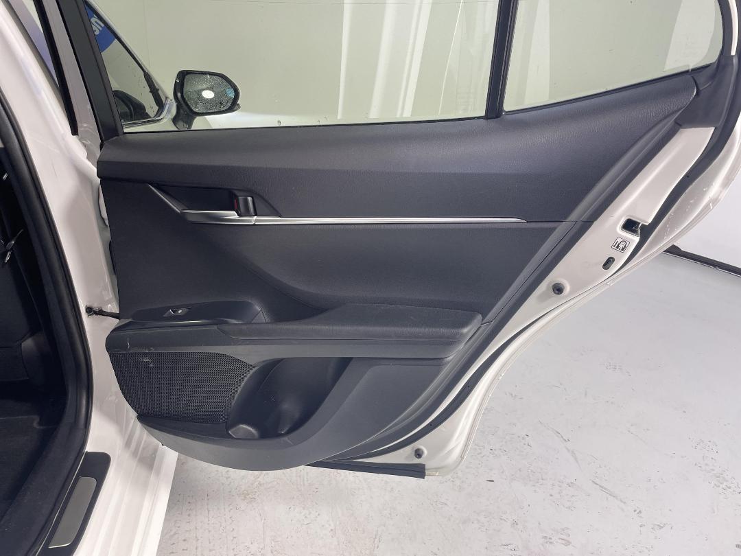 Photo '19' of Toyota Camry