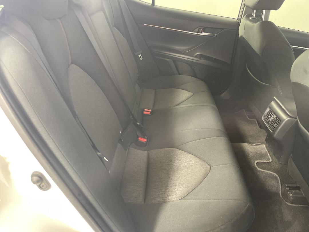 Photo '20' of Toyota Camry