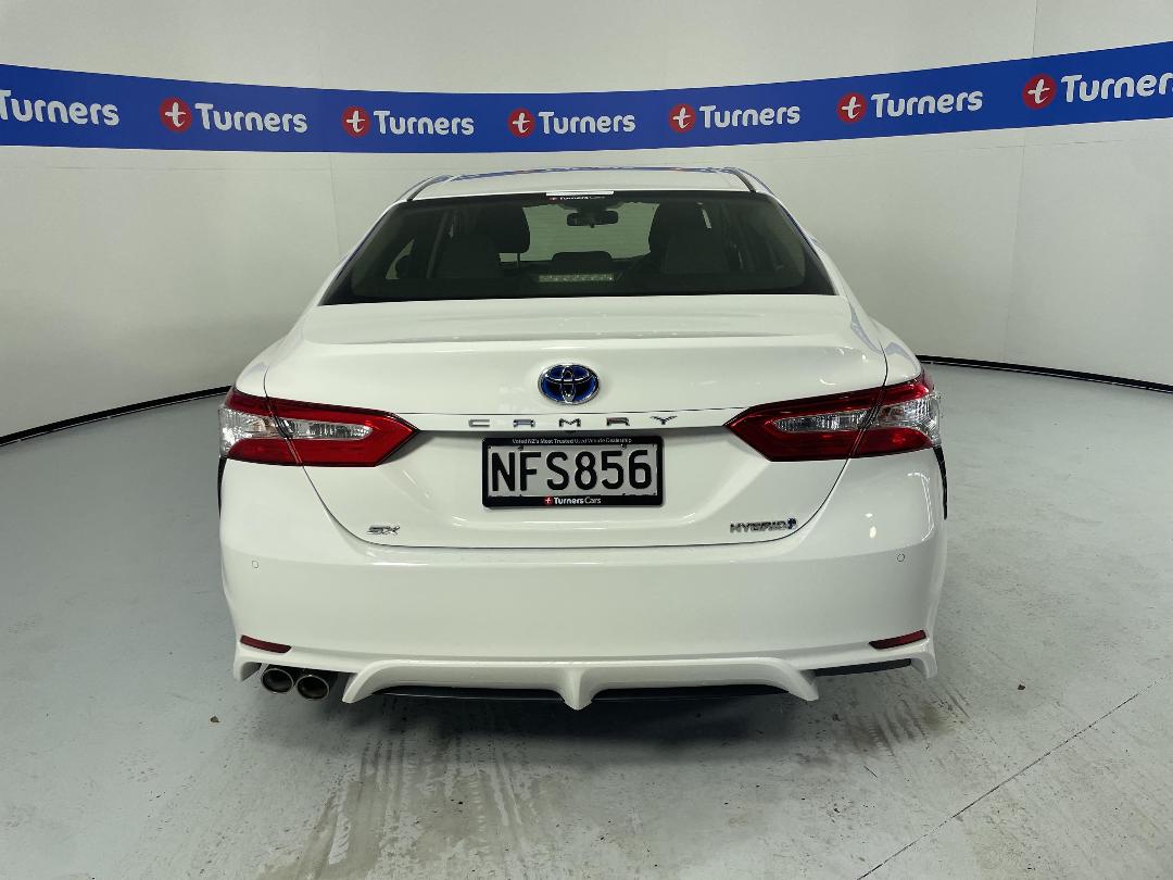 Photo '6' of Toyota Camry