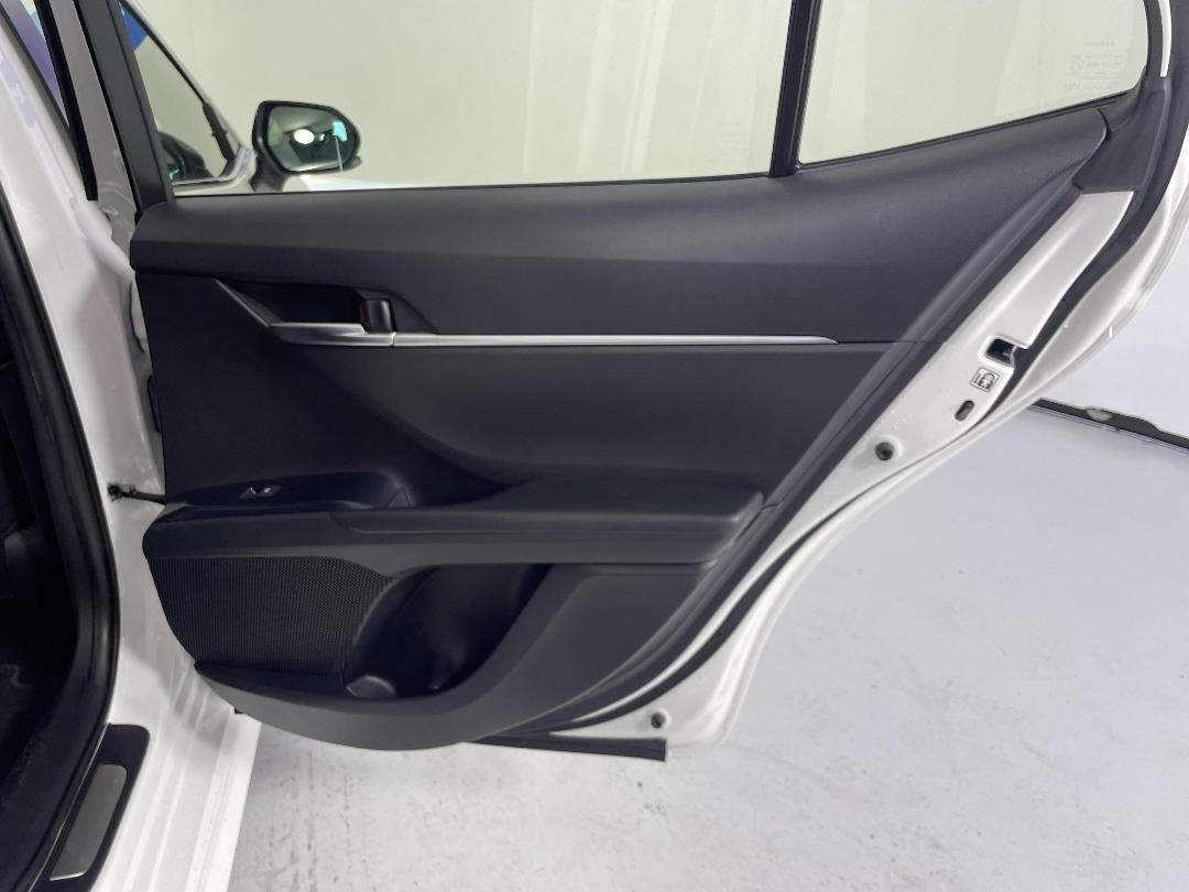 Photo '19' of Toyota Camry