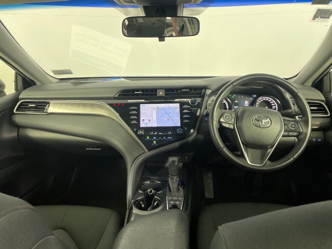 Photo '17' of Toyota Camry