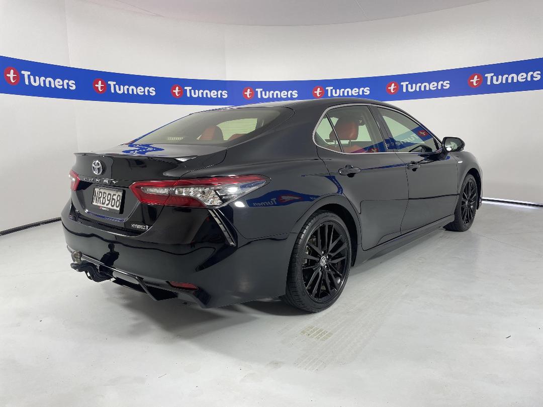 Photo '7' of Toyota Camry