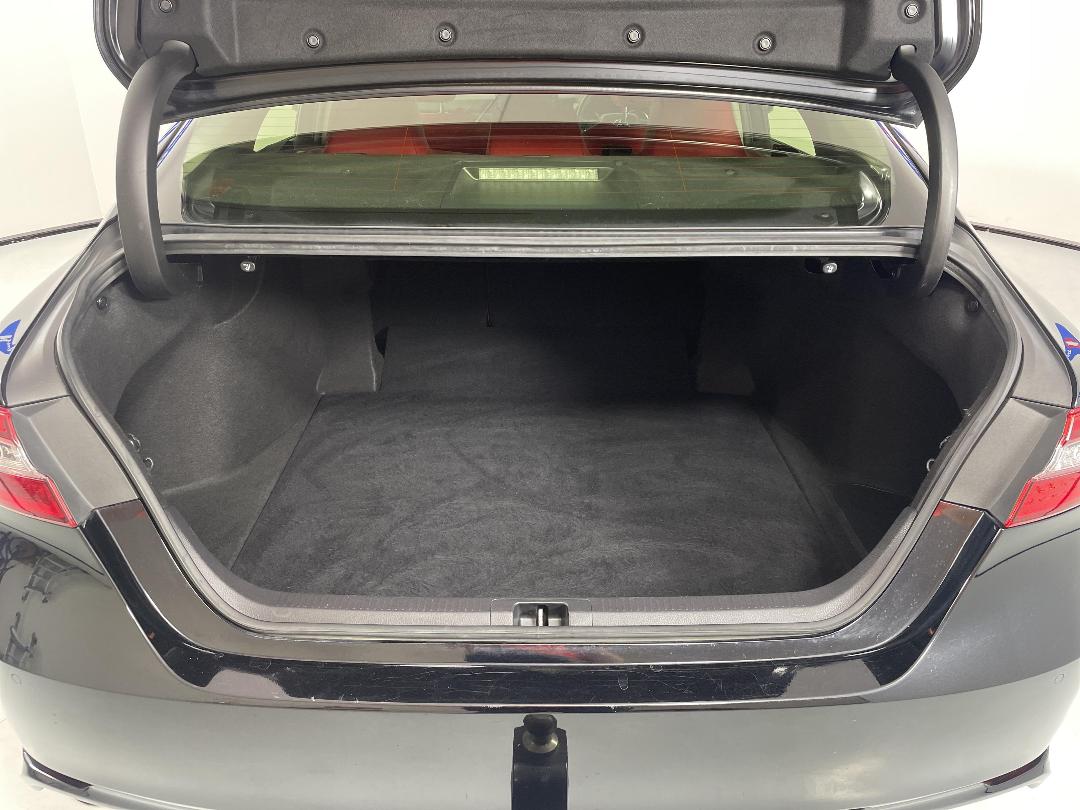 Photo '14' of Toyota Camry