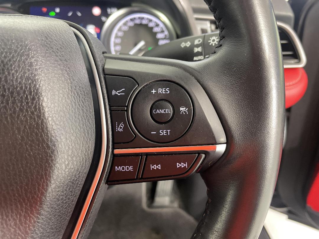 Photo '24' of Toyota Camry