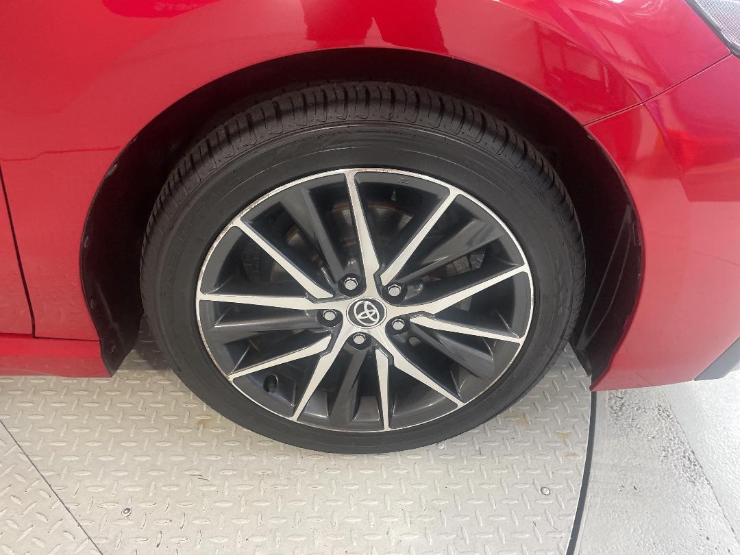 Photo '9' of Toyota Camry