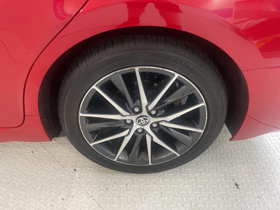 Photo '11' of Toyota Camry