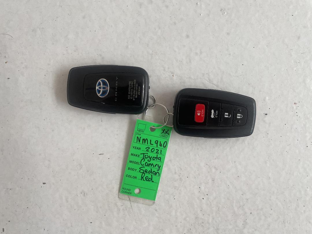 Photo '22' of Toyota Camry